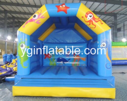 Know the equipments needed to run inflatable bouncers business