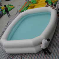 White inflatable poolGP062
