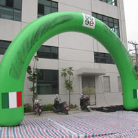 Green inflatable advertising archesGA136