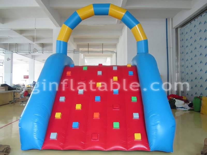 Inflatable Assault CourseGE137