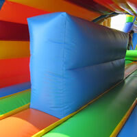 Train inflatable obstacle courseGE138