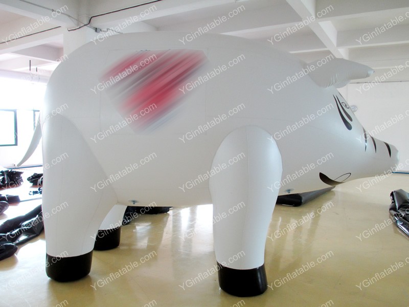 Inflatable sky pigGO059b
