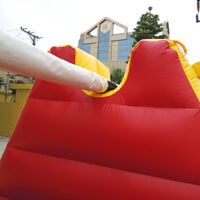 GH073bInflatable Cross Against Inflatable Cross AgainstGH073b