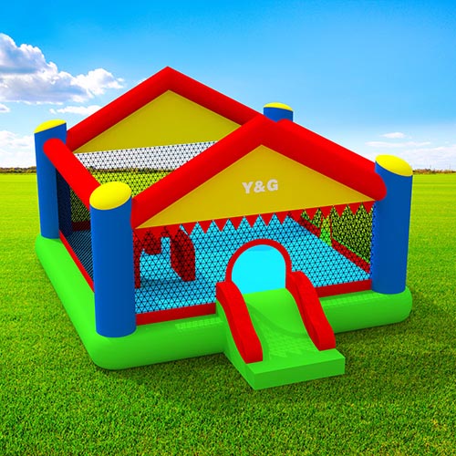 inflatable bouncer house with obstacle