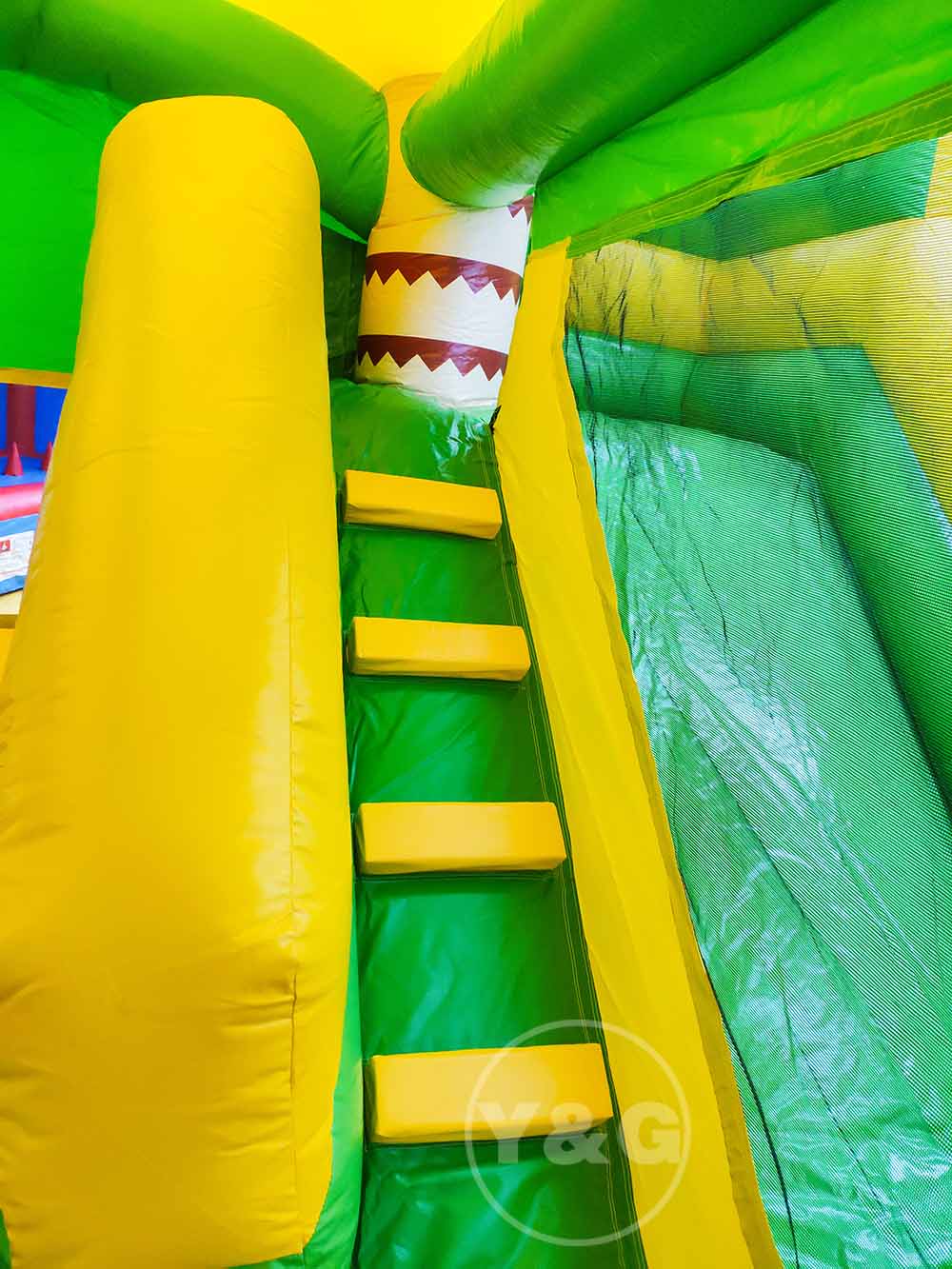Inflatable Animal Forest Bounce HouseYG-110
