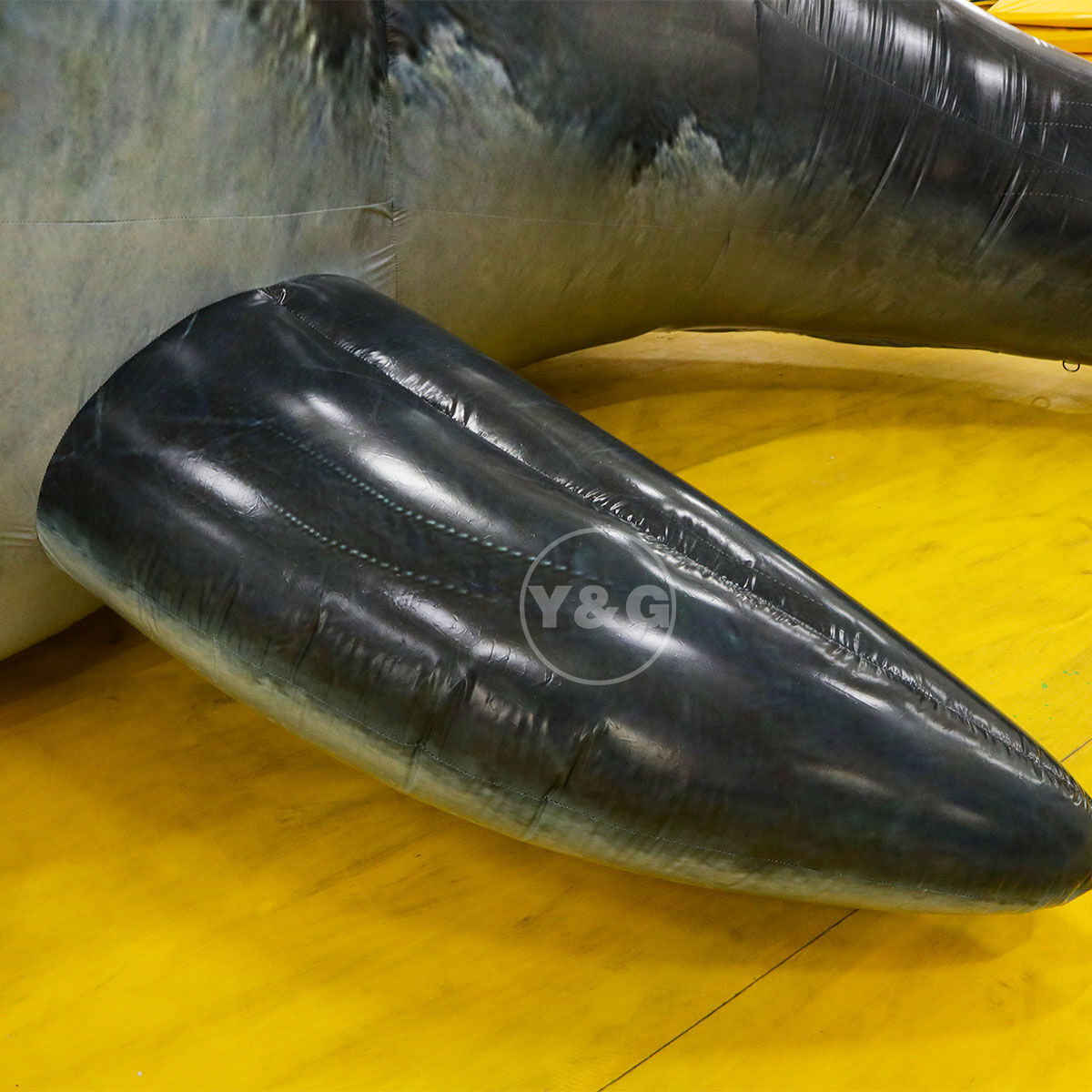 Realistic Inflatable SharkGO071