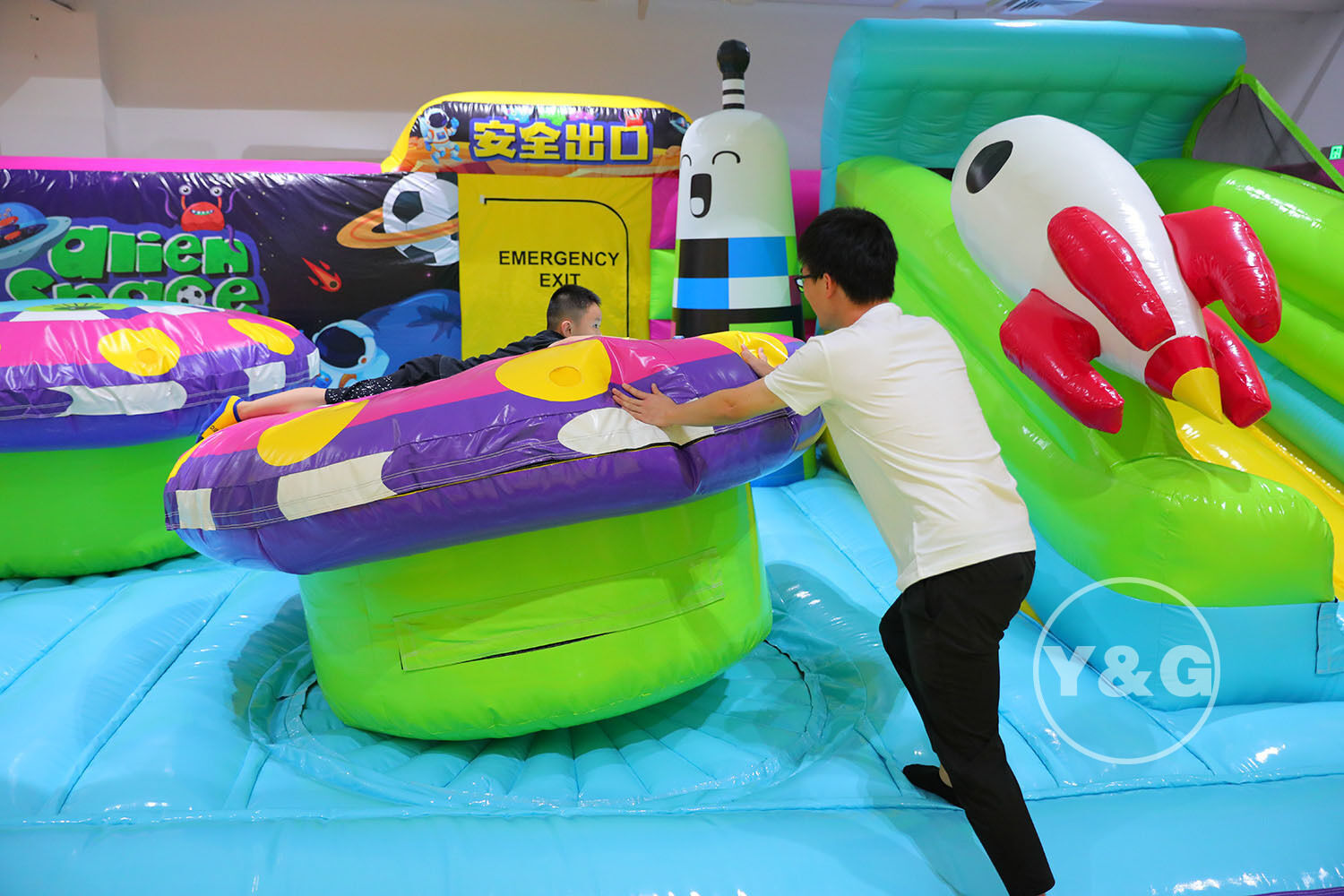 Space Jumping Fun Theme Inflatable ParkYGIP-15