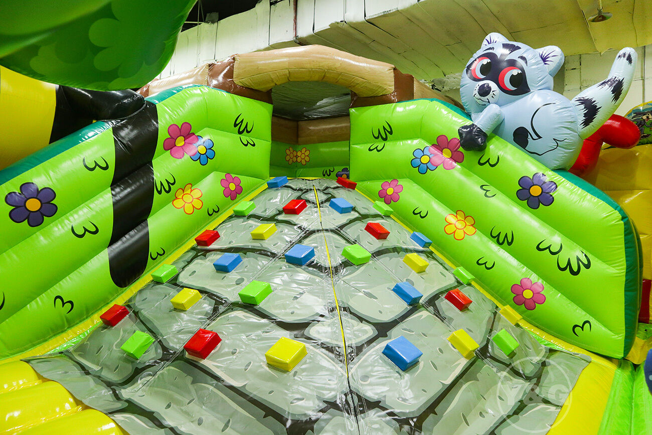 Forest Theme Inflatable Park For SaleYGIP-16