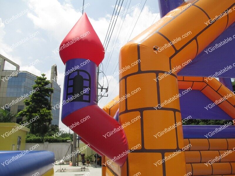 inflatable bouncy castleGB085