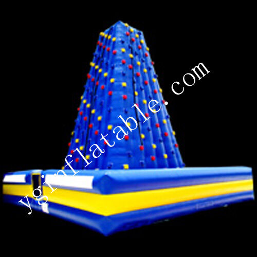 Inflatable volcano climbingGH062