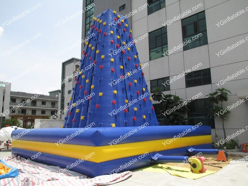 Inflatable volcano climbingGH062
