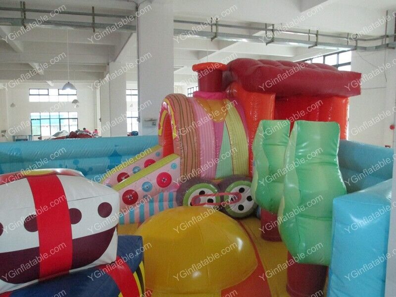 Inflatable Playground For SaleGF099